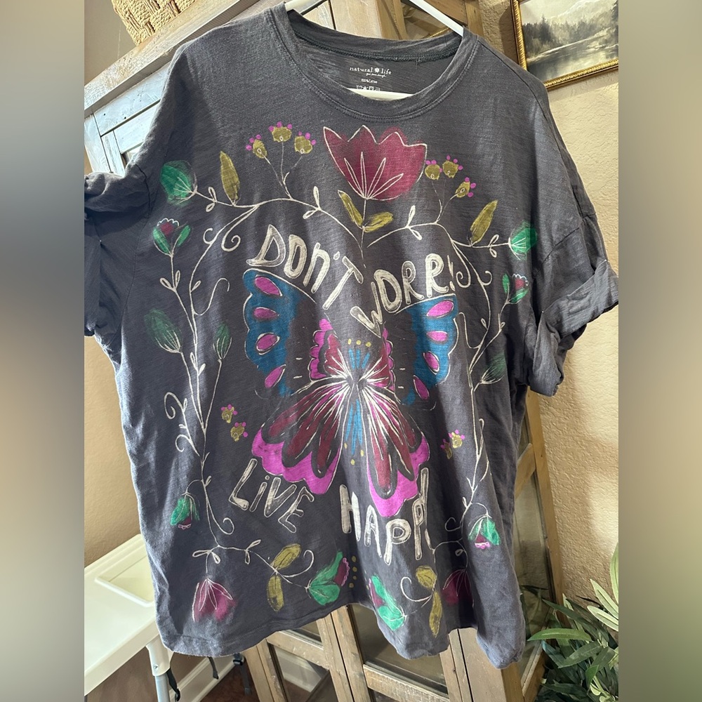 Natural life oversized one size graphic tee